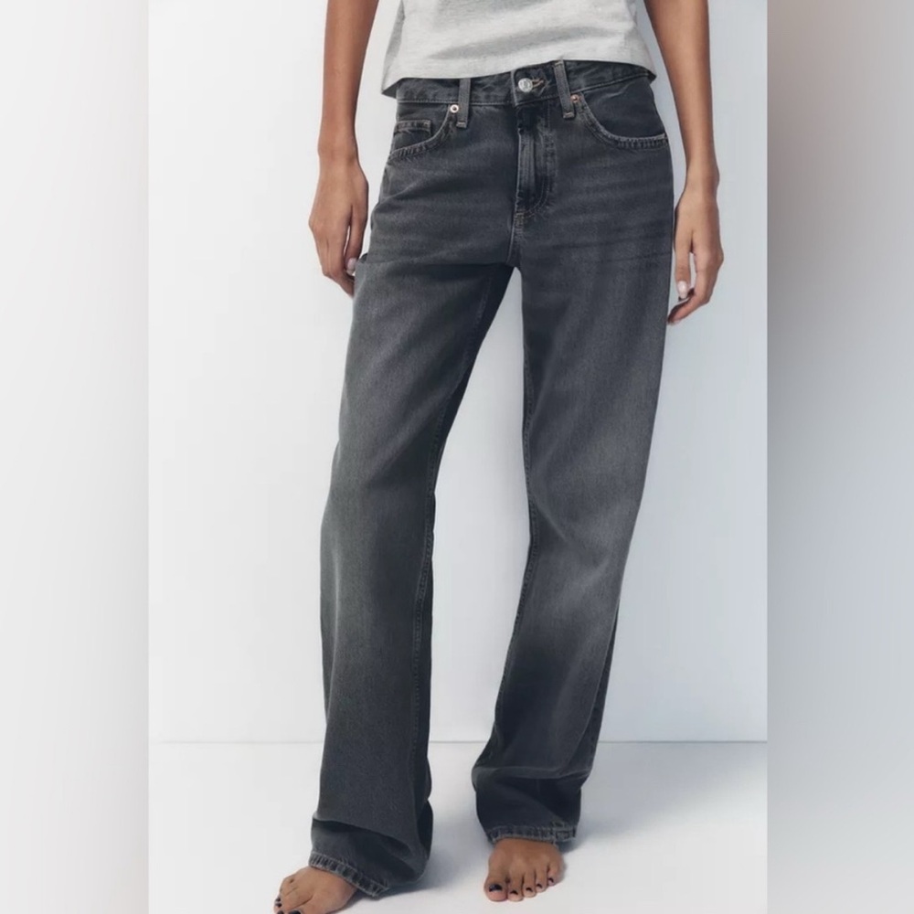 Zara Women's Charcoal Straight Leg Jeans